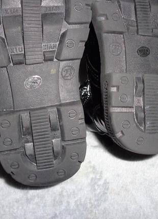 Ботинки ботиночки чёрные лакированные, размер 275 фото