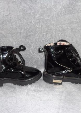 Черевики черевики чорні лаковані, розмір 274 фото