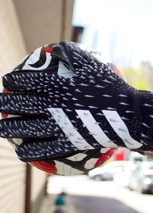 Вратарские перчатки adidas predator3 фото