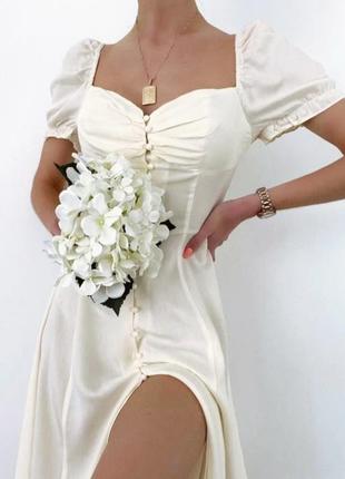 Платье женское кремового цвета1 фото