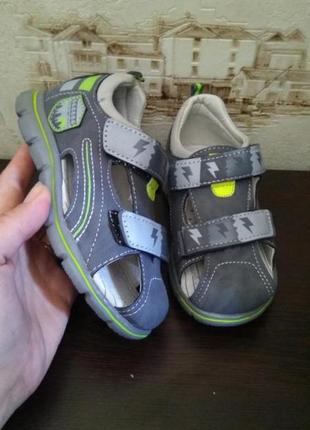 Босоножки для мальчиков 29-18,5 30-19,0