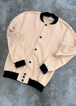 Бомбер весняний на ґудзиках