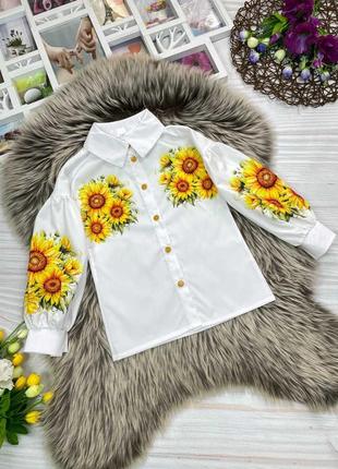 Блуза з квітами2 фото