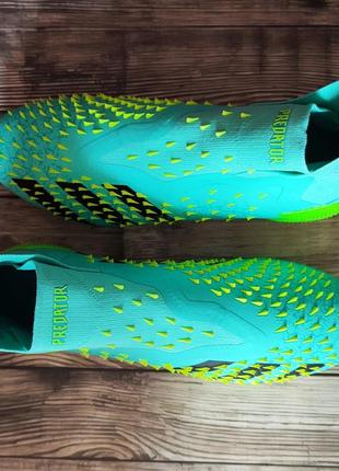 Футбольні бутси adidas predator freak + fg копи для футболу адідас предатор фрік без шнурків5 фото