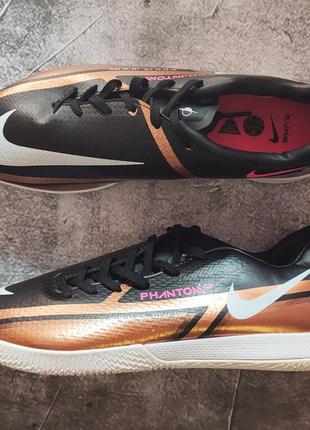 Футзалки nike dodge react phantom gt2 pro ic / бампи залки найк фантом реакт