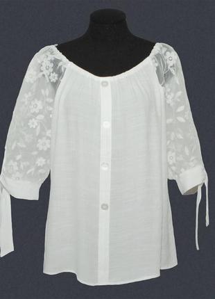 Очаровательная белая блуза с объемным рукавом из гипюр-капрона.2 фото