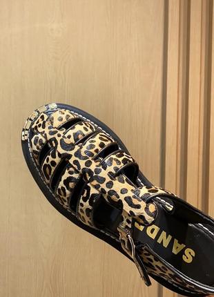 Леопардовые сандалии sandro черные2 фото