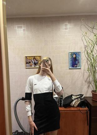 Платье на девушку