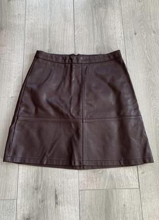 Кожаная юбка юбка эко кожа мини короткий размер xs коричневого цвета new look