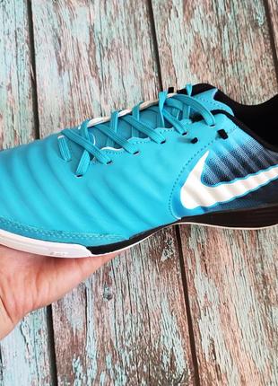 Nike shox futsal 2025