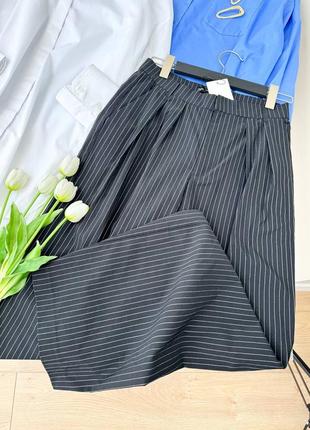 Черные брюки в полоску zara, высокая посадка, широкие штанины2 фото