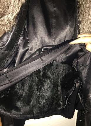 Шкіряна жіноча куртка з хутром чорнобурки4 фото
