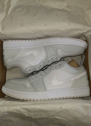 Jordan 1 low white camo