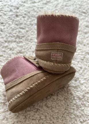 Пинетки ugg на овчине3 фото