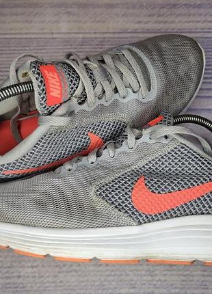 Кроссовки nike revolution 3