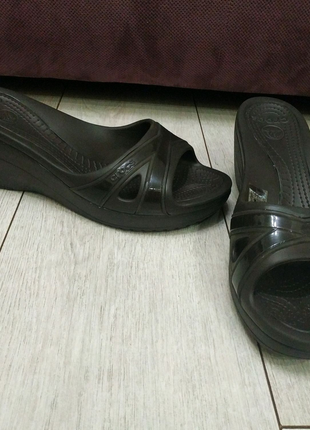 Crocs рр 40 (w10)