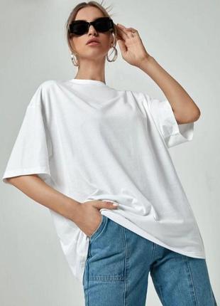 Жіноча однотонна подовжена трендова футболка розміри onesize s-xl