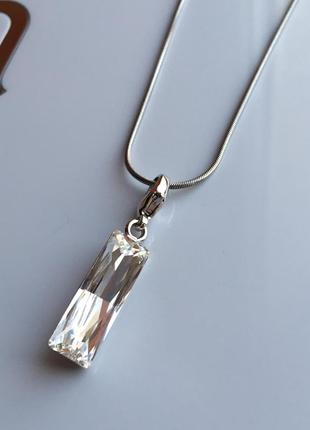 Серебряная подвеска с камнем swarovski