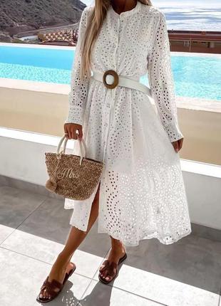 Біла жіноча мереживна сукня міді жіноча ніжна довга сукня з мереживом на ґудзиках трендова сукня мереживо з поясом