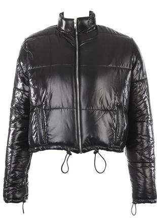 Женская демисезонная куртка короткая дутая. пуховик осенний в стиле zara (черный)3 фото