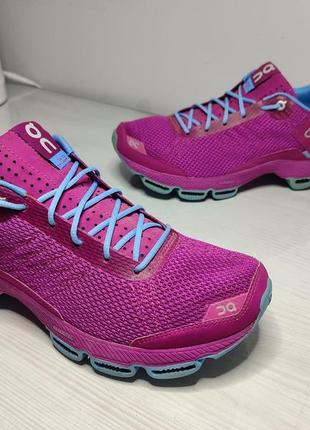 Беговые кроссовки swiss engineering