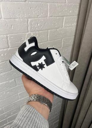 Трендовые женские кроссовки dc sneaker shoes white black белые с чёрным