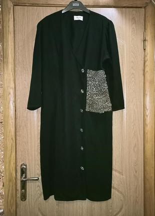 Винтажное двубортное платье на пуговицах с леопардовой драпировкой,46-50разм.,англия.2 фото