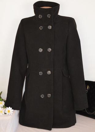 Брендовое черное демисезонное пальто с карманами bershka1 фото
