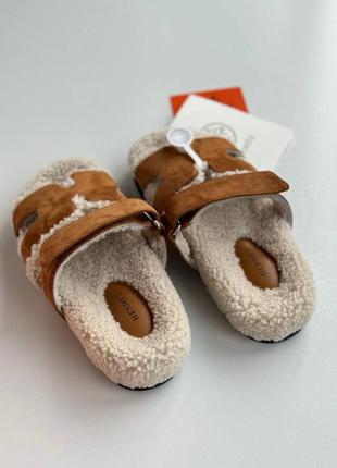 Шлепанцы в стиле hermes с мехом