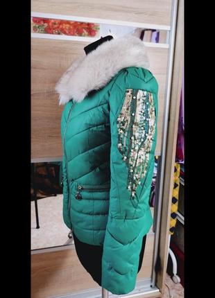 Красивая женская демісезонная куртка 42-44 размер.4 фото