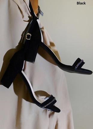 Босоножки женские нарядные черные замшевые на устойчивых каблуках2 фото