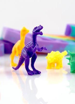 Набір фігурок «динозаври» (8 штук).