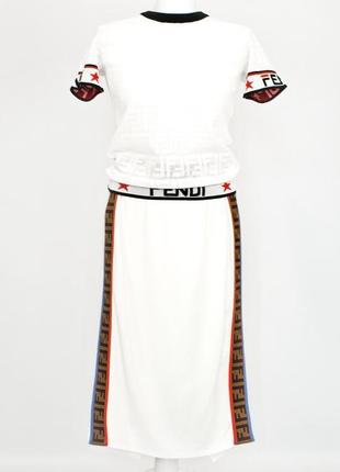 Жіночий костюм fendi