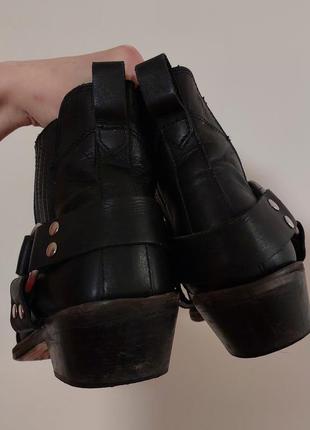Байкерские ботинки казаки в винтажном стиле7 фото