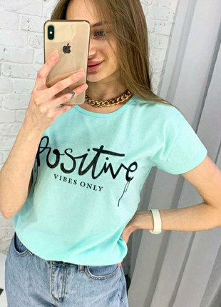 Стильні жіночі футболки3 фото
