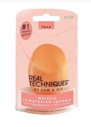 Спонж для макіяжу real techniques miracle complexion sponge.