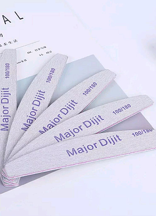 Пилки для нігтів манікюру