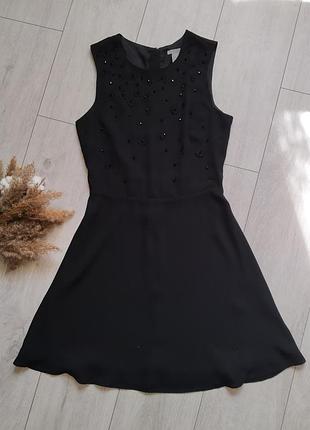 Класичне чорне плаття h&m