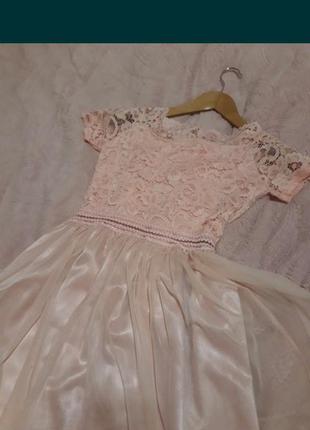 Плаття рожеве