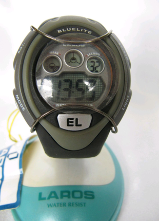 Часы электронные laros, новые, водозащита wr-30, ударопрочный кор1 фото