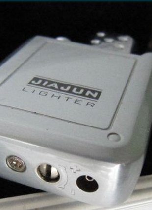 Зажигалка газовая, новая, турборежим.чехол