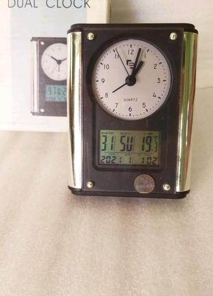 Годинник настільні з будильником і термометром.1 фото