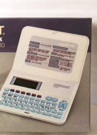 Перекладач 8 мовний органайзер assistant tr-0100