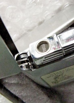 Зажигалка газовая новая, перезаправляемая, чехол