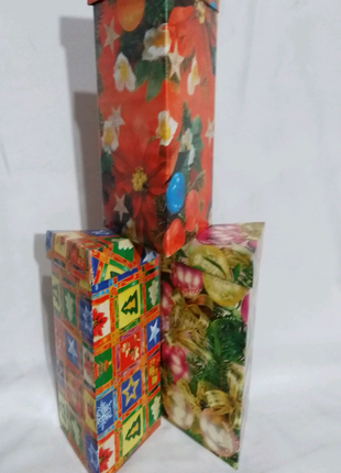 Коробка подарункова, картонна новорічна 10/10/20 см. n -802