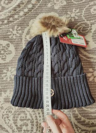 Теплая зимняя шапка с помпоном2 фото