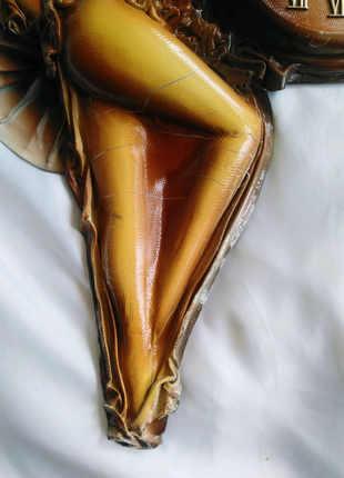 Часы настенные кожаные,польша,кварцевые