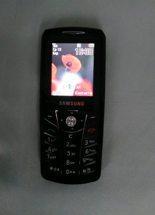 Телефон samsung sgh- e200 в отличном состоянии,новый аккумулятор2 фото