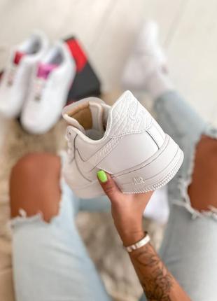 Кросівки nike air force 1 lx white lace beige кросівки8 фото