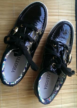 Кеди італія